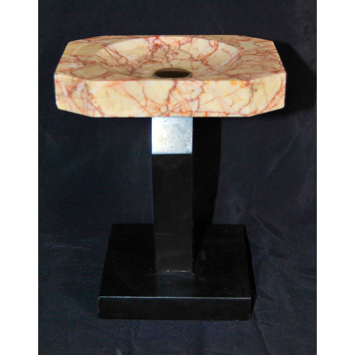 Reloj de mesa art decó.