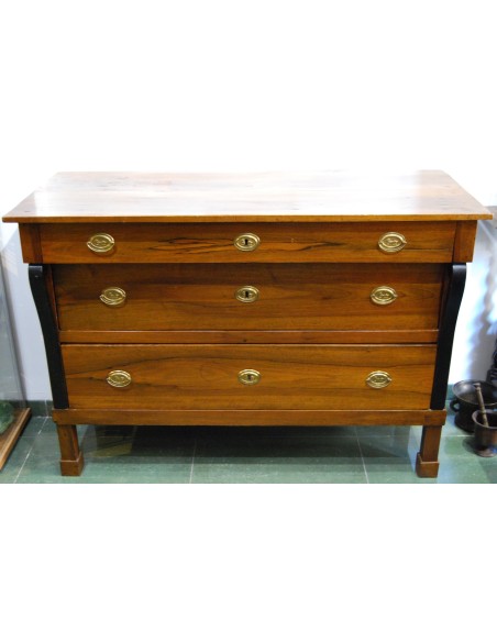 Comó impero italiano in noce, principio del XIX secolo