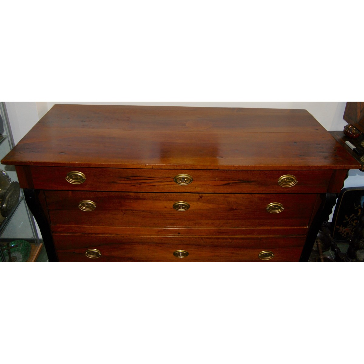 Comó impero italiano in noce, principio del XIX secolo