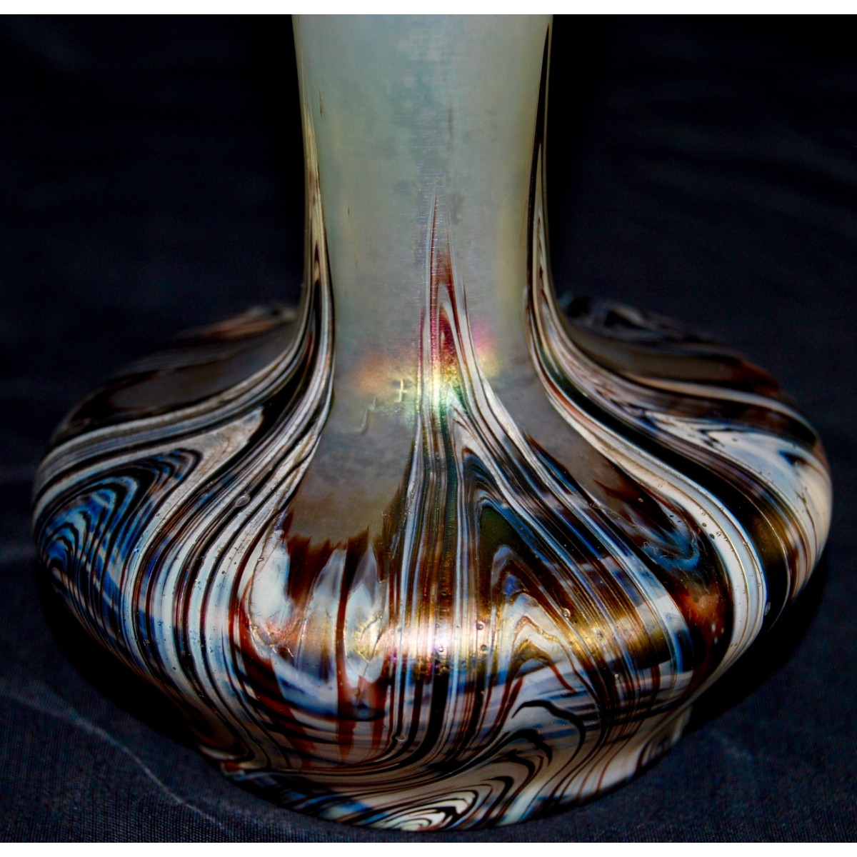 Jarrón de cristal kralik, de principio del siglo XX (1920-1930)