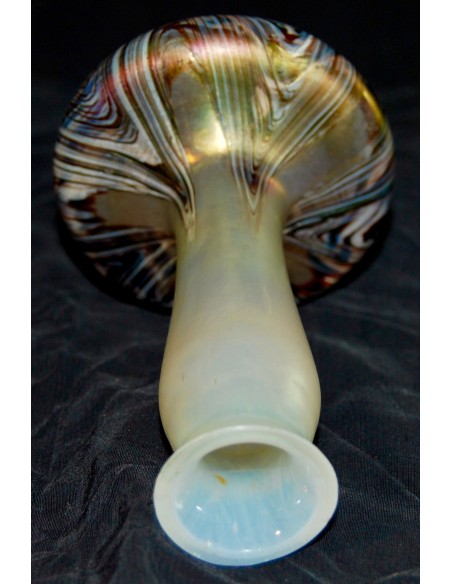 Jarrón de cristal kralik, de principio del siglo XX (1920-1930)