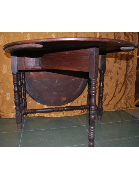 Mesa de alas, principio del siglo XX.