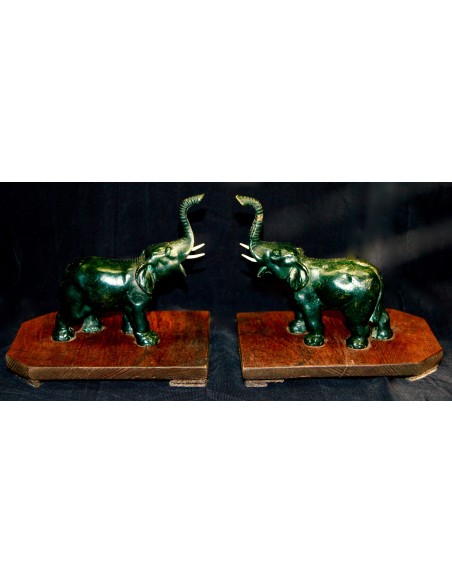 Pareja de elefantes de bronce, principio siglo XX.