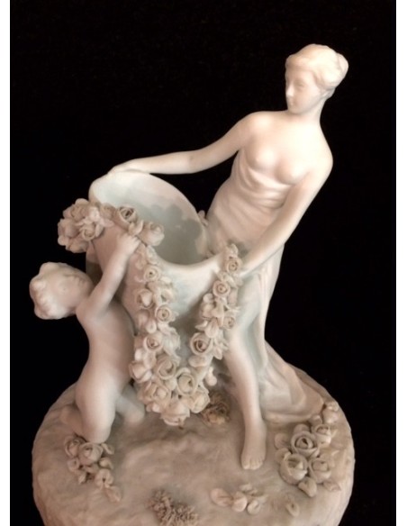 Biscuit de Sevres, escena romantica, siglo XIX