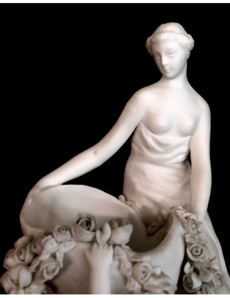 Biscuit de Sevres, escena romantica, siglo XIX