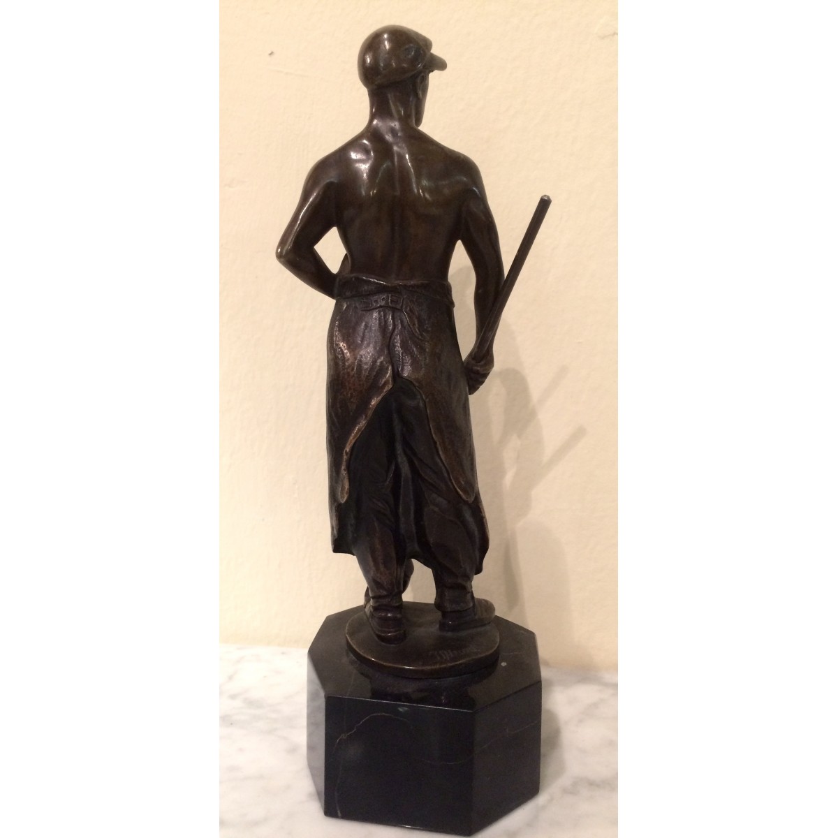 Herrero, escultura de bronce, periodo decó 