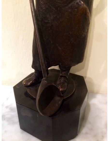 Herrero, escultura de bronce, periodo decó 