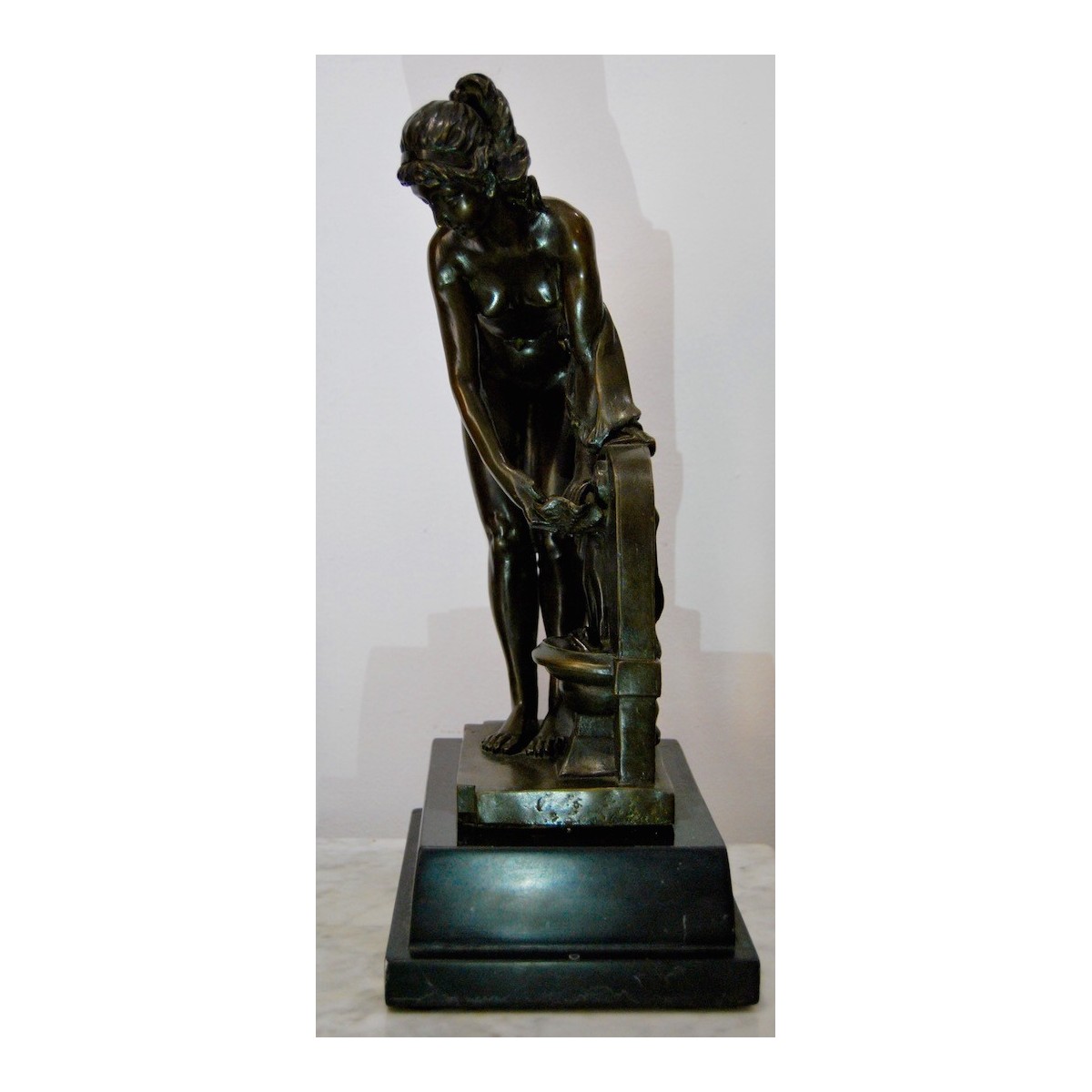 Bronce decó, mujer desnuda 