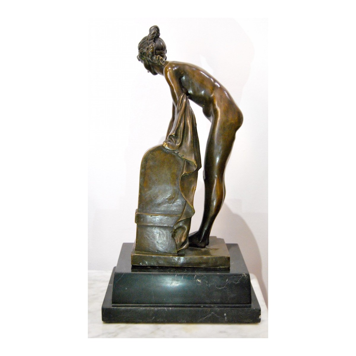 Bronce decó, mujer desnuda 