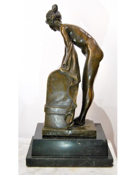 Bronce decó, mujer desnuda 