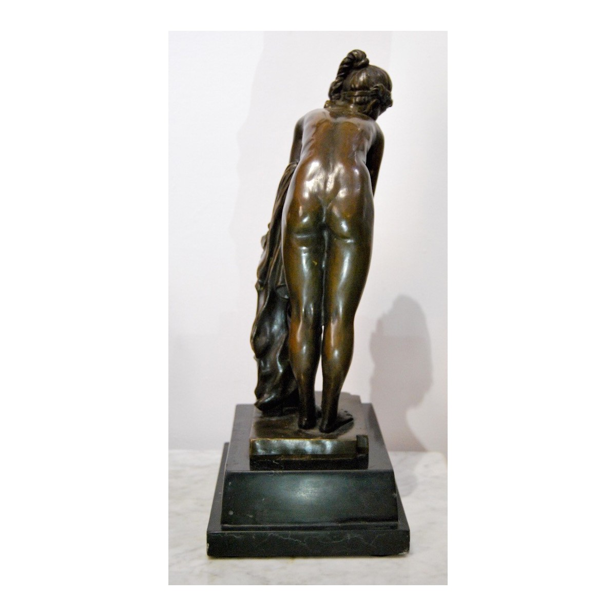 Bronce decó, mujer desnuda 