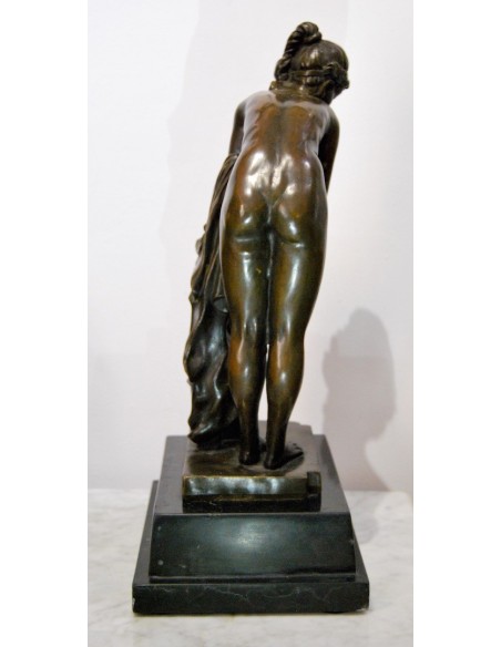 Bronce decó, mujer desnuda 