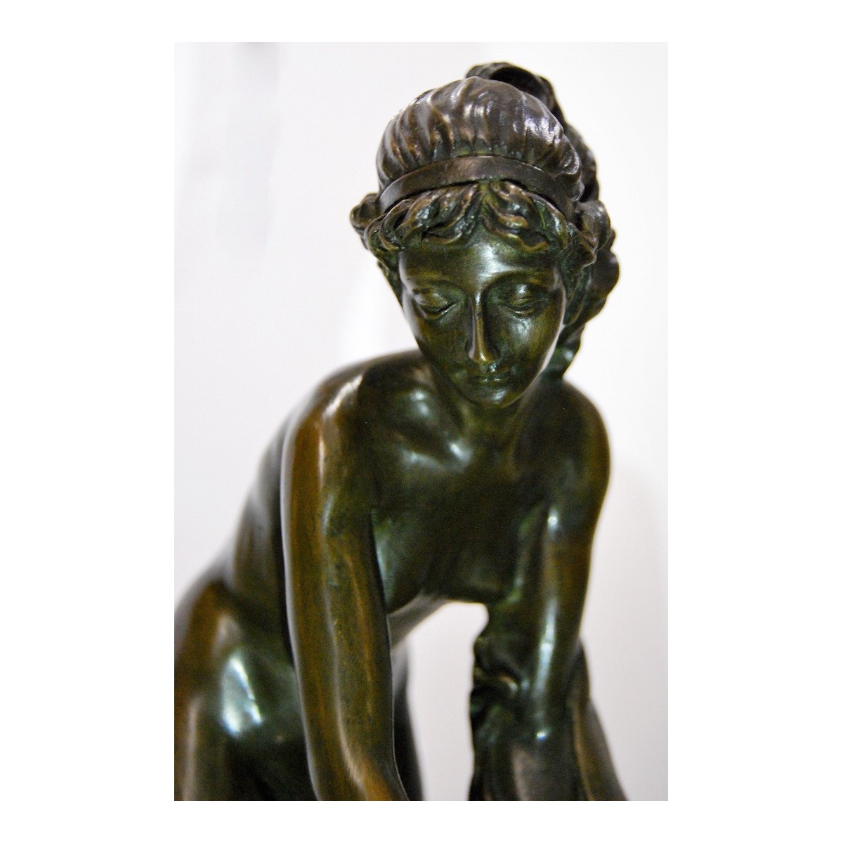 Bronce decó, mujer desnuda 