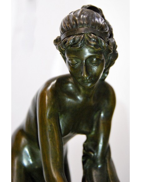 Bronce decó, mujer desnuda 