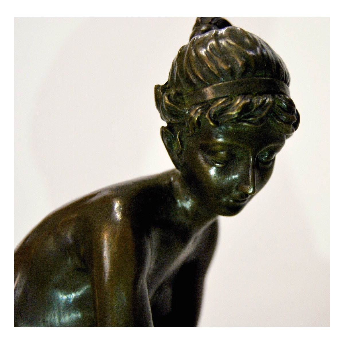 Bronce decó, mujer desnuda 