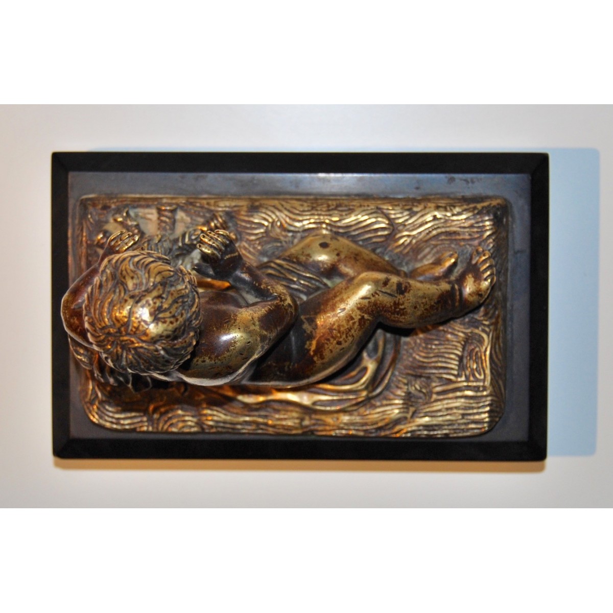 Putto, scultura de bronce de finales del siglo XIX.