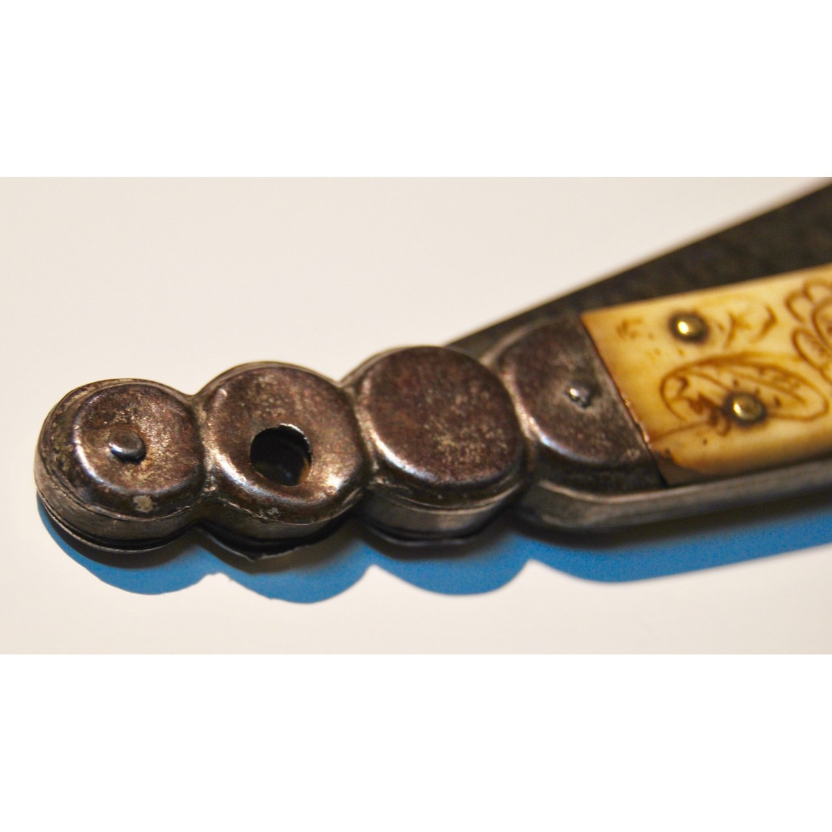 Coltello a serramanico dell'800