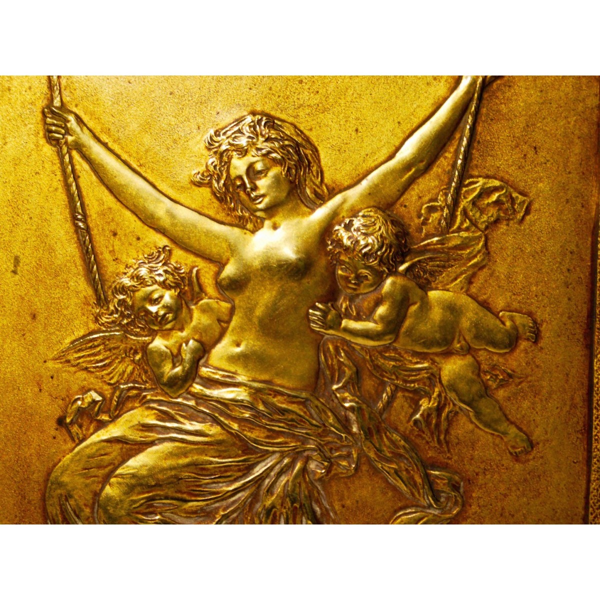 Basso rilievo di bronzo, periodo liberty.