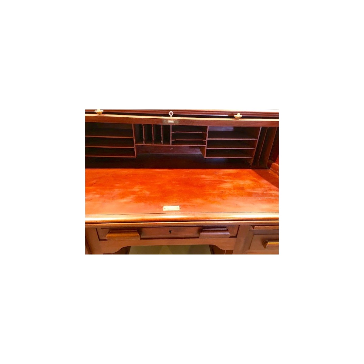 Escritorio bureau de caoba de los años 1930 