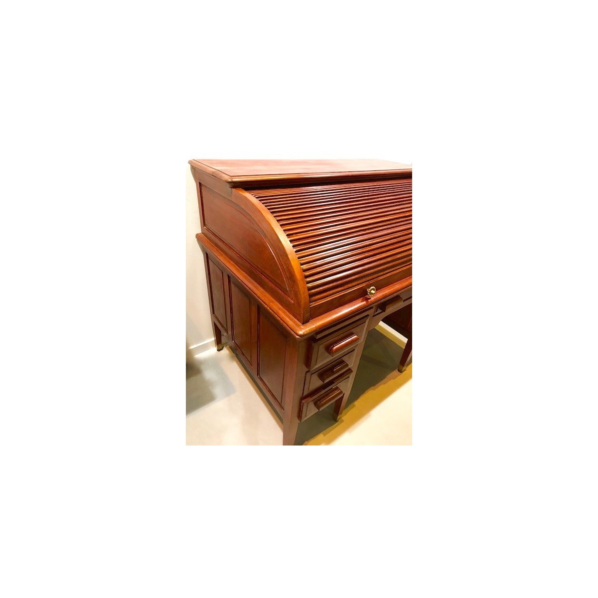 Escritorio bureau de caoba de los años 1930 