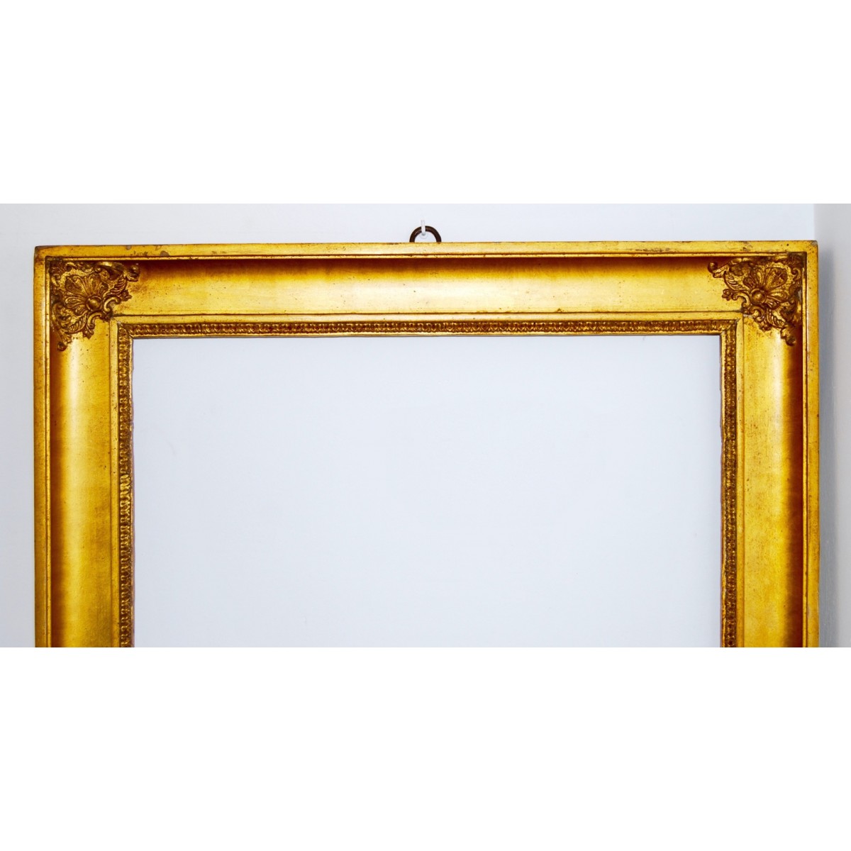 Marco dorado del siglo XIX (1860-1880)