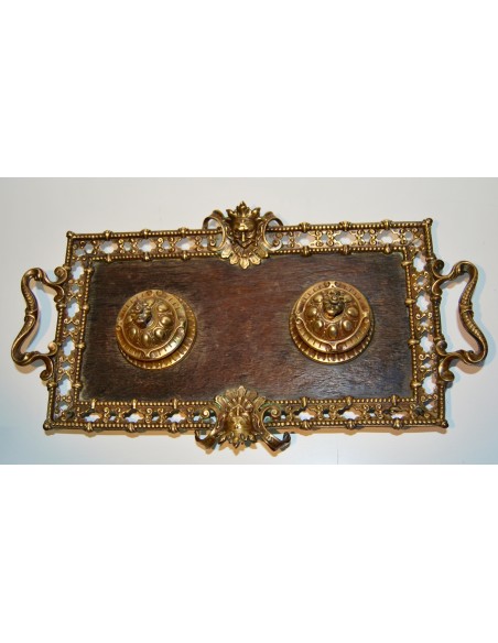 Escribanía de bronce del siglo XIX.