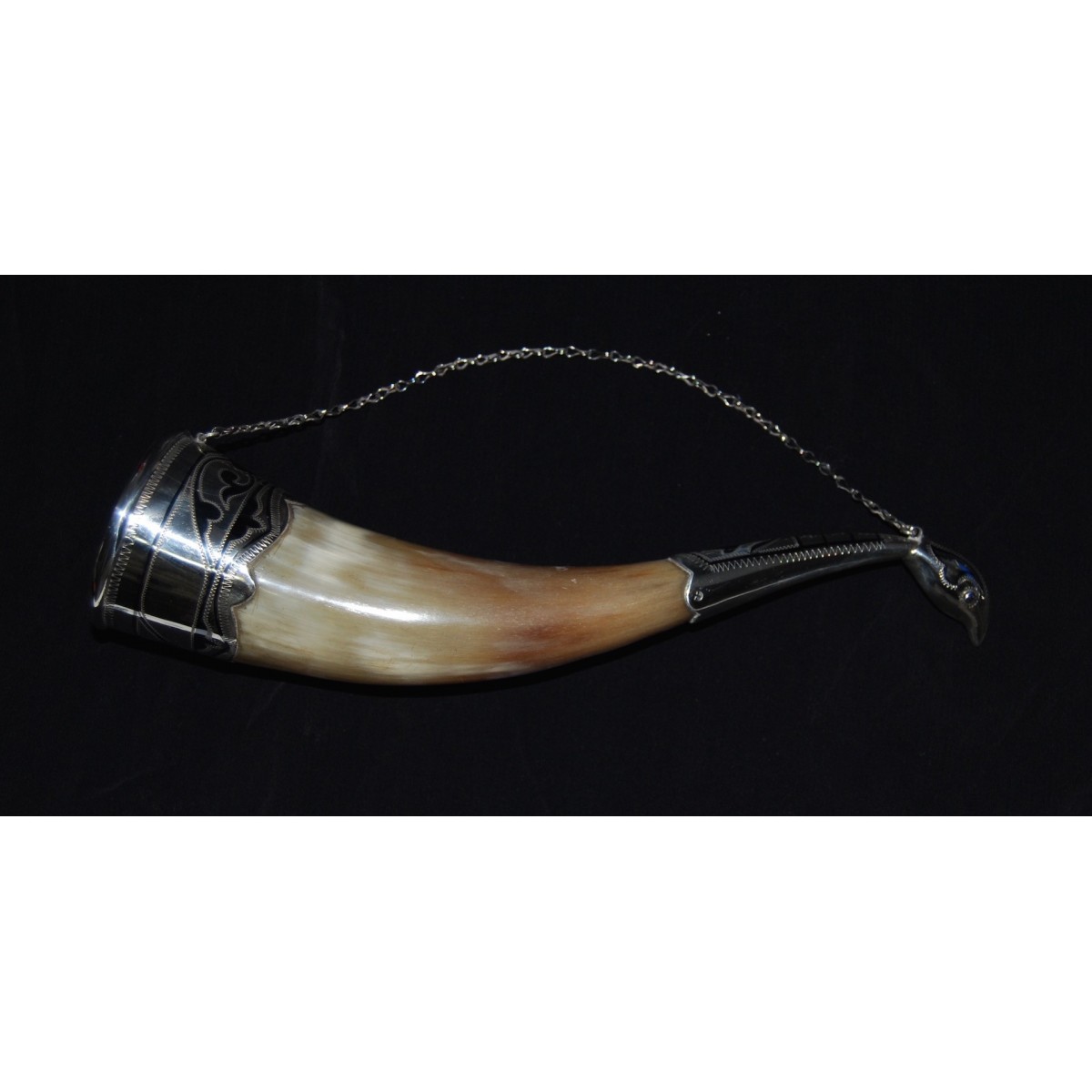 Pareja de polvoreras de asta y plata