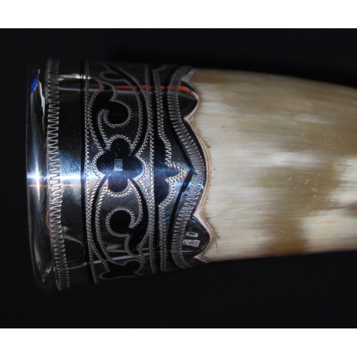 Pareja de polvoreras de asta y plata