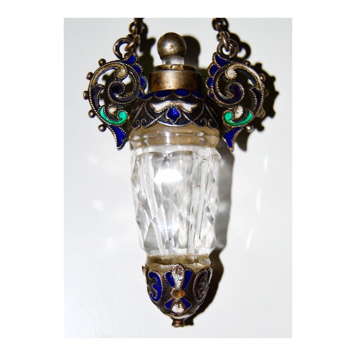 Colgante frasco de perfume finales del siglo XIX