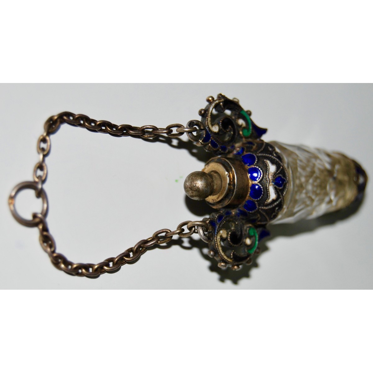 Colgante frasco de perfume finales del siglo XIX