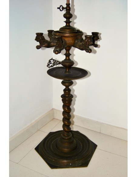 Grande lampara de aceite de bronce