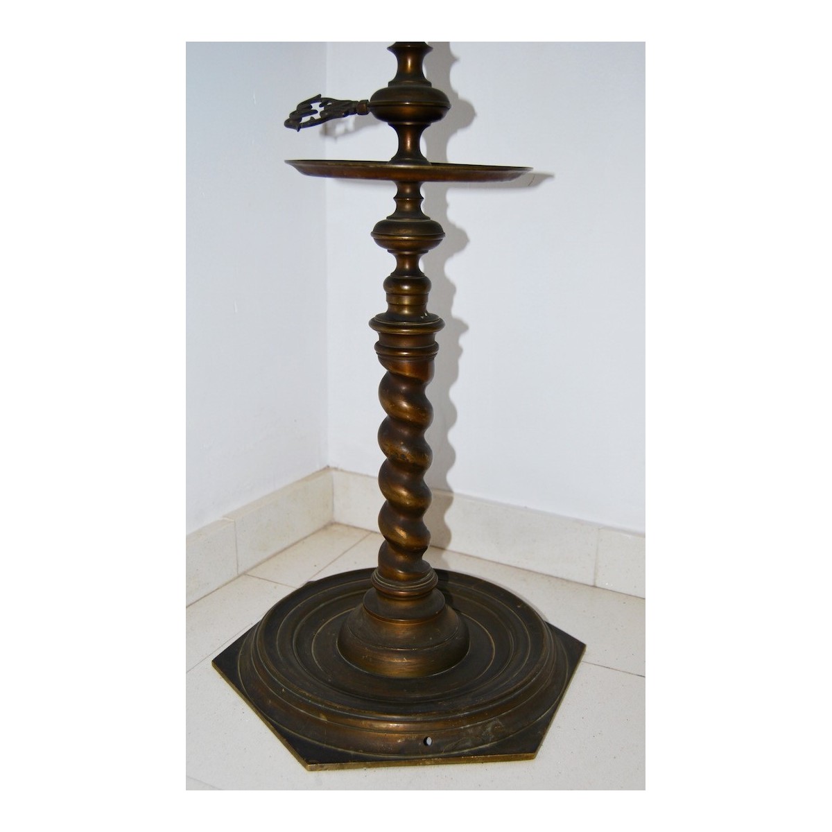 Grande lampara de aceite de bronce