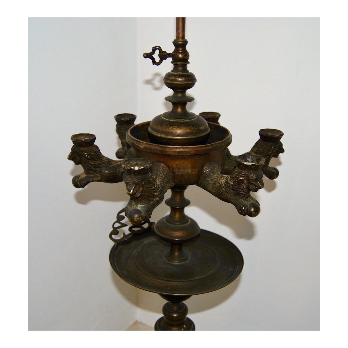 Grande lampara de aceite de bronce