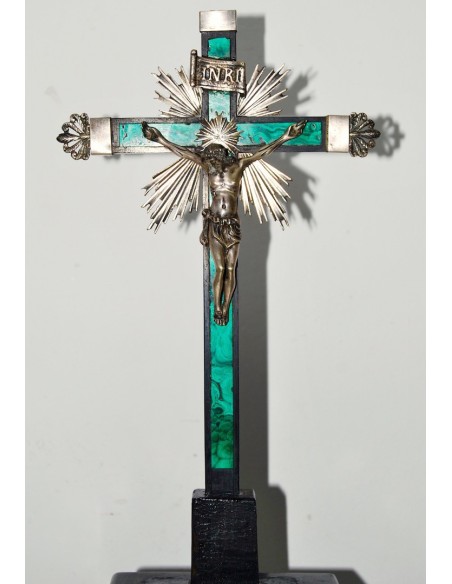 Crucifijo de plata ebano y malaquita, siglo XIX
