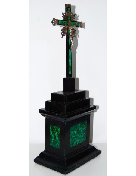 Crucifijo de plata ebano y malaquita, siglo XIX