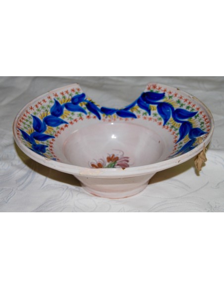 Vacía de barbero del siglo XIX.