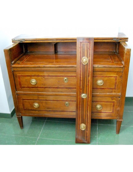 Cómoda escritorio italiana del siglo XVIII