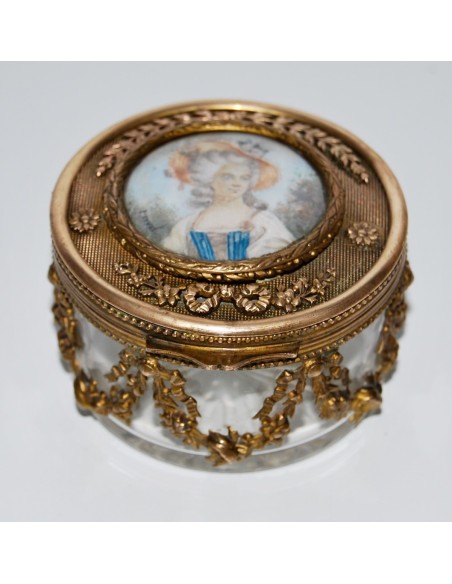 Caja de cristal y bronce con miniatura del siglo XIX