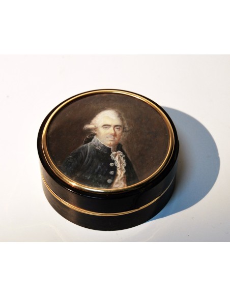 Caja tabaquera del siglo XVIII