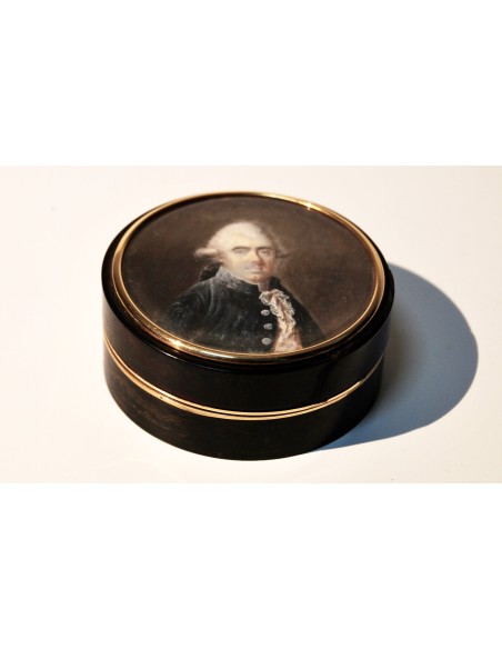 Caja tabaquera del siglo XVIII