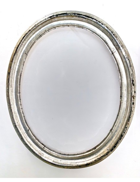 Marco ovalado plateado del siglo XIX