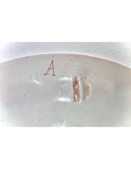 Plato de cerámica de Alcora del siglo XIX