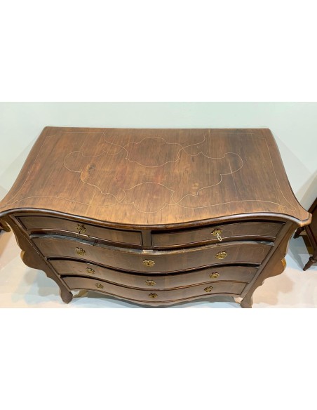 Cómoda mallorquina del siglo XVIII