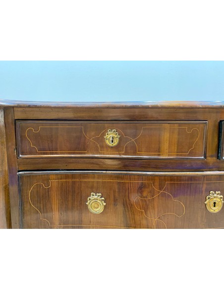 Cómoda mallorquina del siglo XVIII