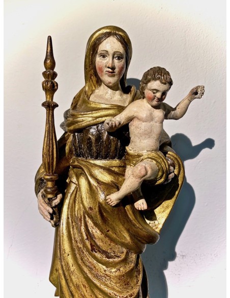 Inmaculada con el Niño del siglo XVIII