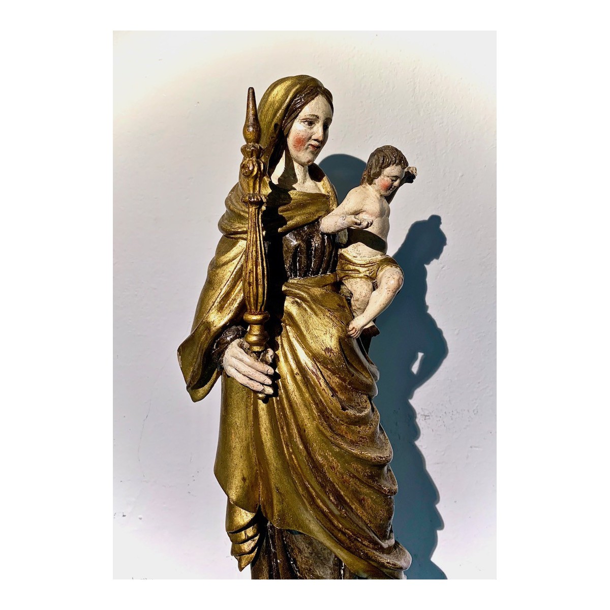 Inmaculada con el Niño del siglo XVIII