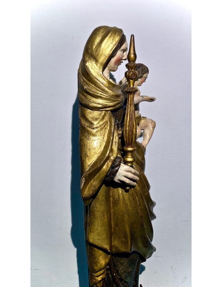 Inmaculada con el Niño del siglo XVIII