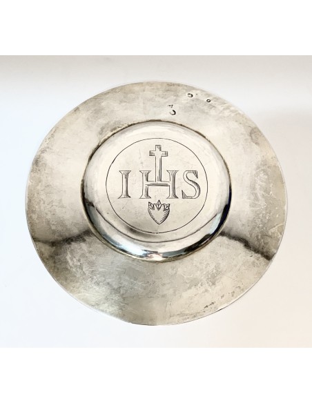 Patena de plata del siglo XVIII