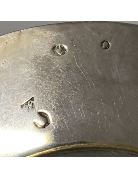 Patena de plata del siglo XVIII