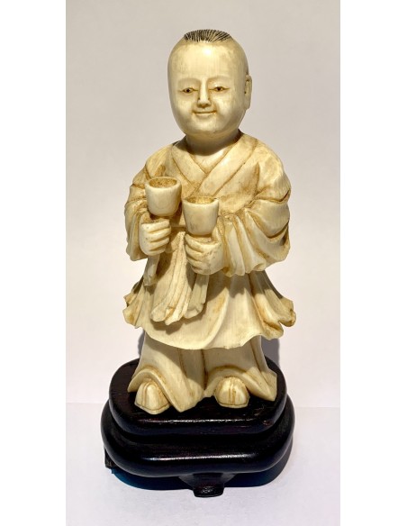 Escultura de marfil Niño con copas